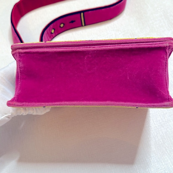 🔥SOLD🔥Prada Trompe L’oeil Velvet Cahir Bag -Fuchsia WITH ENTRUPY COA! - Picture 6 of 13